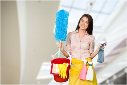 Move-out cleaning team preparing a Docklands home for handover
